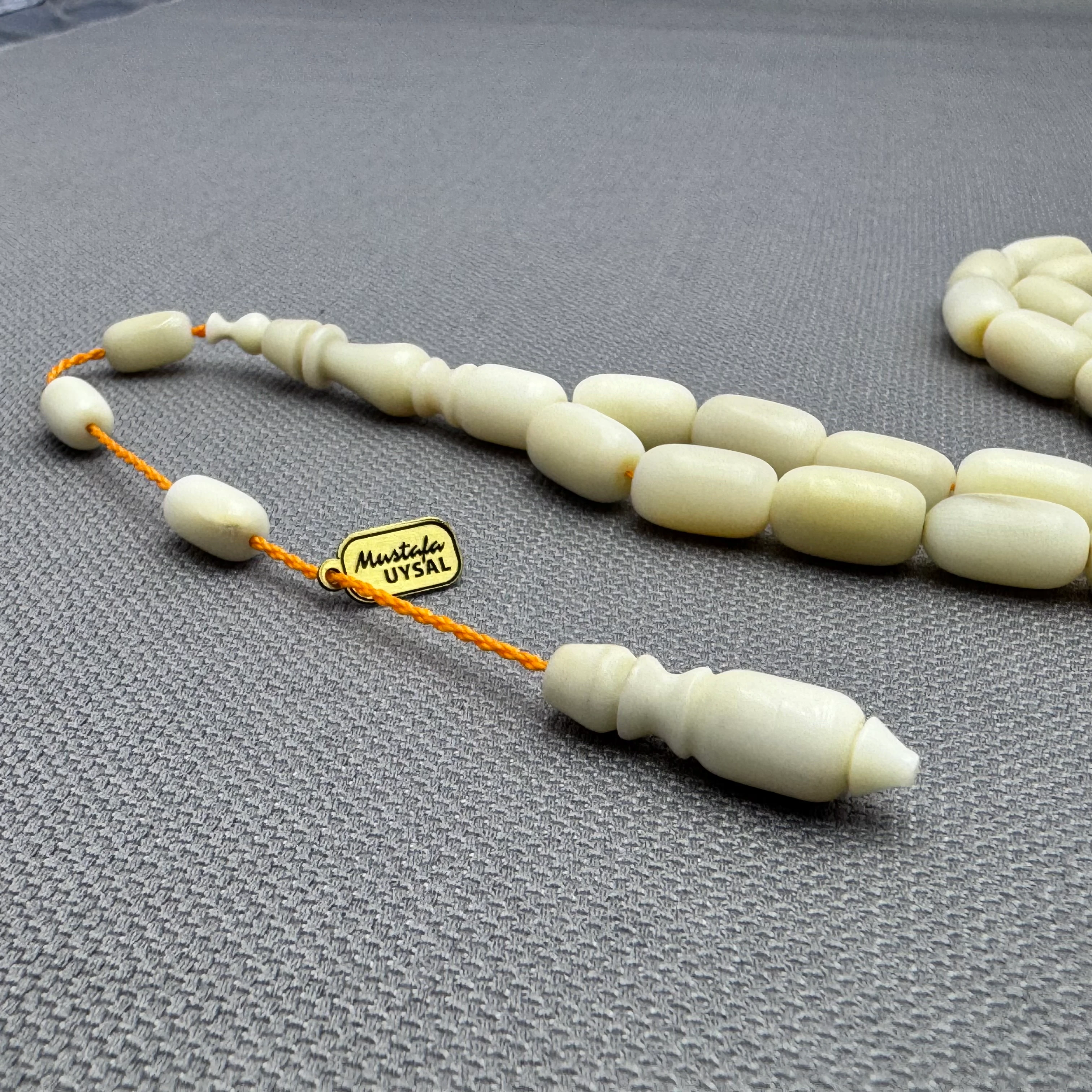 Mustafa Uysal Usta İmzalı Sistemli Kapsül Kesim Narçıl Cevizi Tesbih